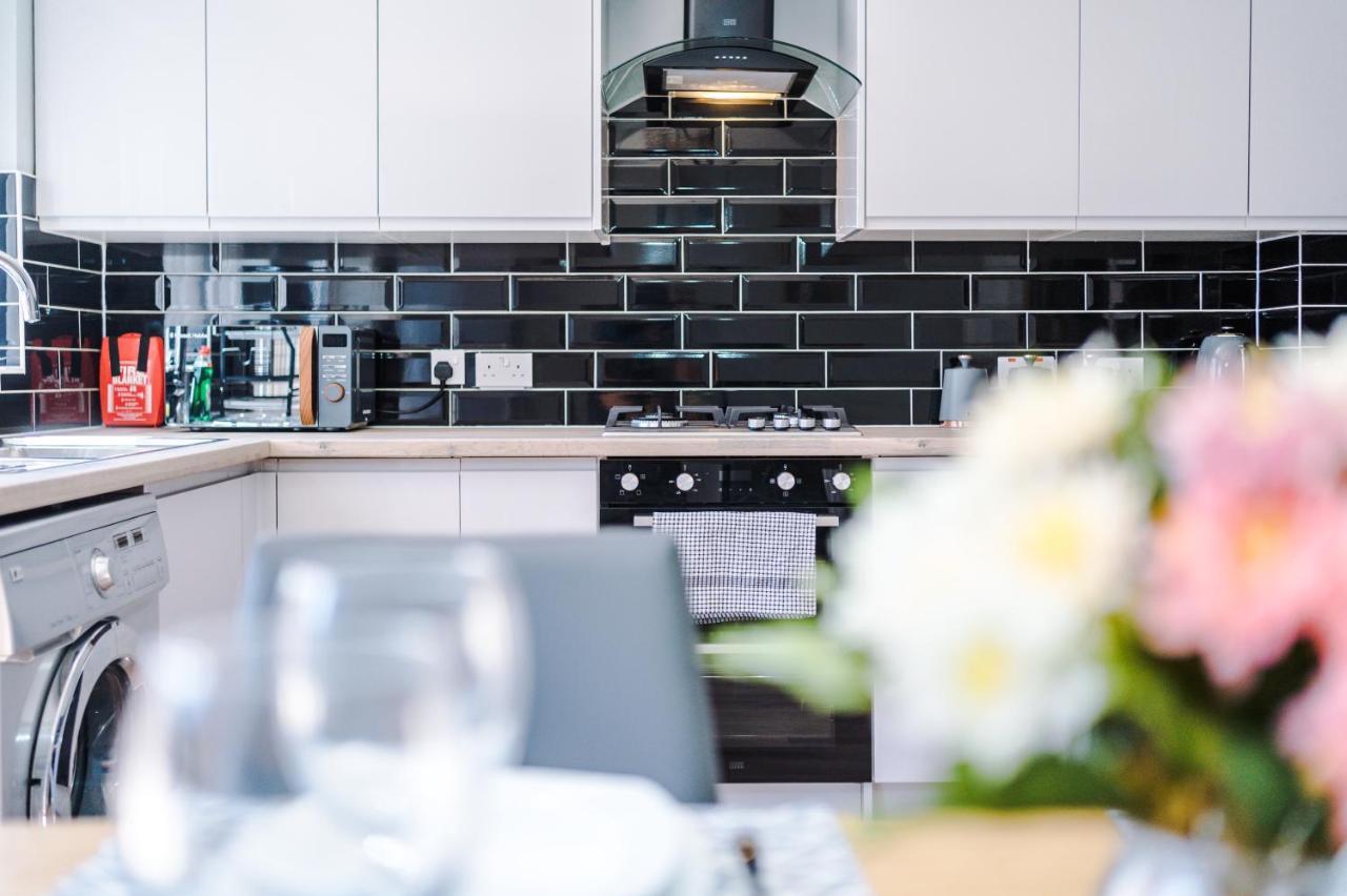 Stylish 4 Bedroom Home Close To Manchester City Centre المظهر الخارجي الصورة