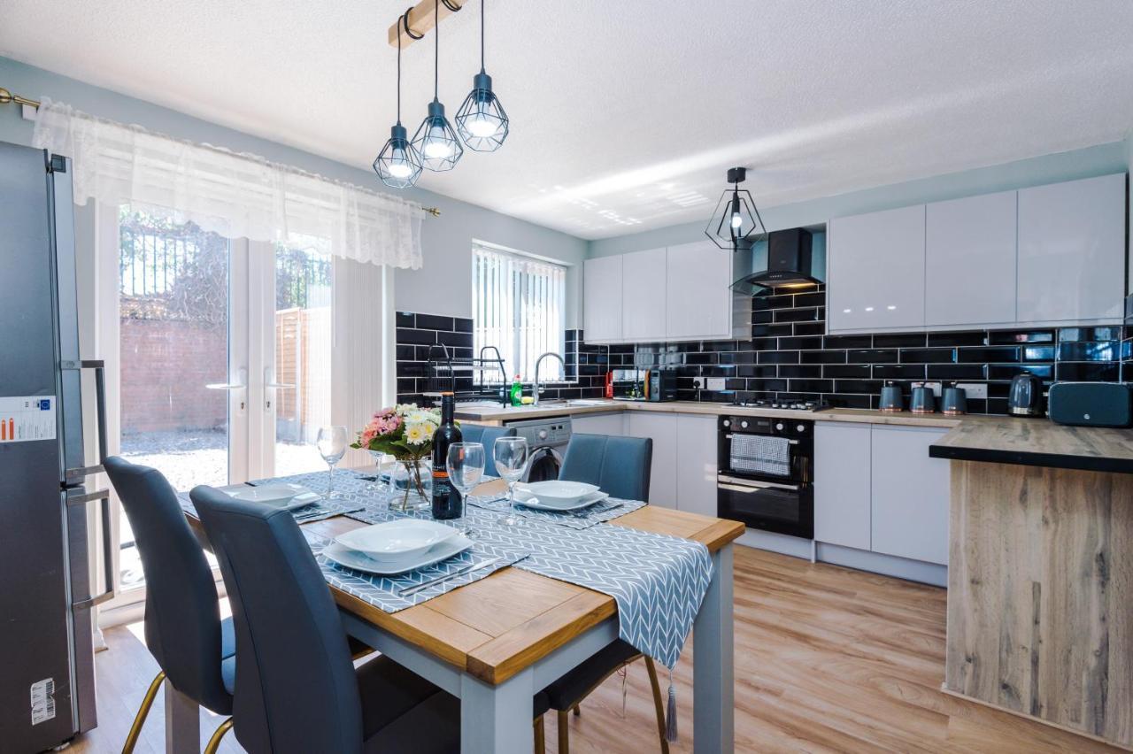 Stylish 4 Bedroom Home Close To Manchester City Centre المظهر الخارجي الصورة