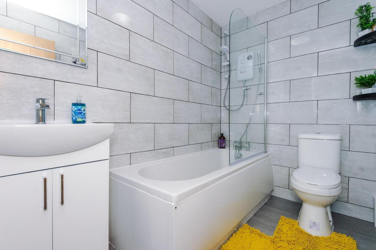Stylish 4 Bedroom Home Close To Manchester City Centre المظهر الخارجي الصورة